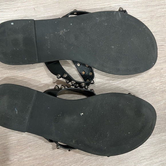 Chinese laundry studded sandals - Picture 2 of 2